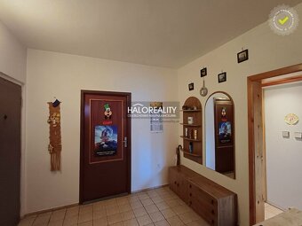 HALO reality - Predaj, trojizbový byt Handlová, Mostná  - ZN - 11
