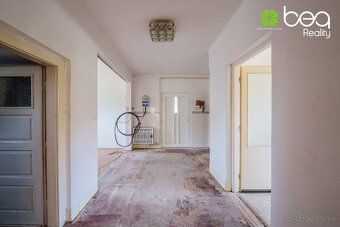 REZERVOVANÉ: Rodinný poschodový dom Margecany, okr. Gelnica - 11