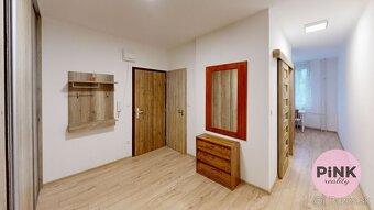 PINK Reality na prenájom priestranný 2-izbový byt na Okružne - 11