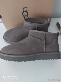 Ugg Classic ultra mini dámske kožené čižmy - 11