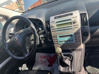 Predám Toyota Corola Verso 2.2D Pekná 258000km Top - 11