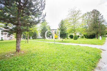 1-izbový byt na prízemí v tichej časti Revúcej – ideálny na  - 11