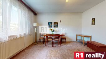 Rodinný dom s veľkým pozemkom 1779 m2 / Vaďovce pri Starej T - 11