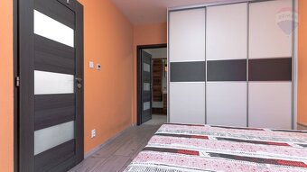 Novostavba rodinného domu s garážou - Skalica - 11