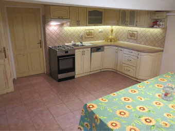 zrekonštruovaný praktický 4–IZBOVÝ RODINNÝ DOM v Lužiankach - 11