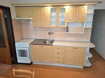 Priestranný 3 izbový byt TN - Partizánska, 79 m2 - 11