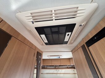 LMC Musica 530K obytný príves - 11