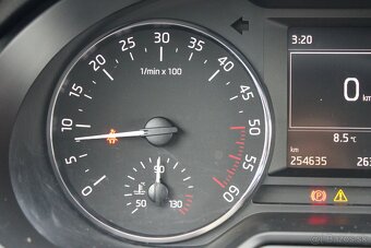 Škoda Octavia Combi 2.0 TDI - 11