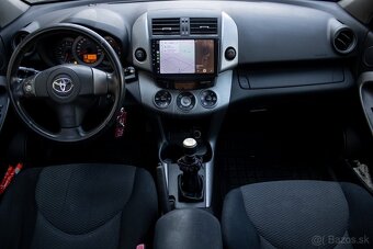 Toyota RAV4 2.2 D-4D 135 Sol - 11