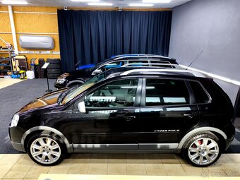 Volkswagen Polo 1.4 16V Cross - 11