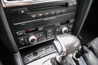 Audi Q7 4.2 TDI V8 Quattro Sline - 11
