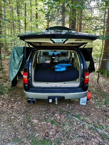 Ford Explorer V8 benzín 4x4 7-miest koža camper - 11