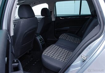 Škoda Superb Combi 2.0 TDI DSG - 11