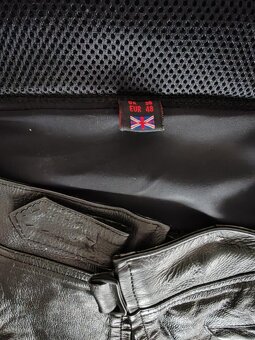 Predam 2-dielnu kozenu kombinezu RST Black Series. - 11