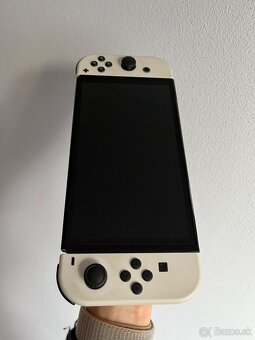 Nintendo Switch OLED - 11