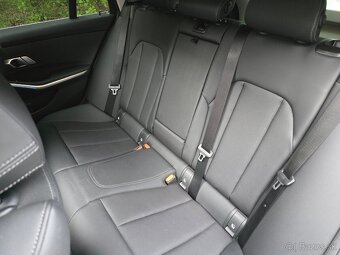 BMW 320d xDrive Touring Luxury 2023, 48 267km, Záruka - 11