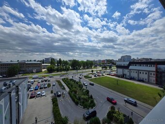 Prenájom – Moderný 2 izbový byt s parkovacím miestom BA II - 11