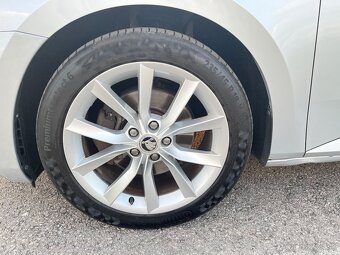 Škoda Superb 2.0TDI 2017 DSG 4x4 .. nová STK - 11