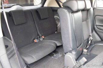 Mitsubishi Outlander 2.2 DI-D Intense - 11