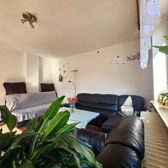 Dom v prírode s veľkým pozemkom 5590m²  – vhodný na rekreáci - 11