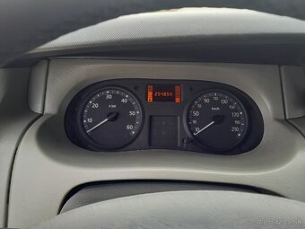 Predám Renault Trafic 2,0dci - 11