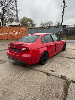 Rozpredam bmw e90 318i Mpaket - 11