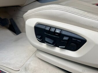 BMW X5 xDrive30d A/T - 7 miestna - 11