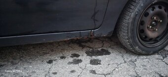Ford fiesta 1,6 S benzin 74 kw - 11