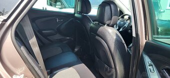 Hyundai IX 35 2.0 Crdi 100 kW 4x4 Lock - 11