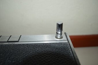 predam stare radio GRUNDIG - 11