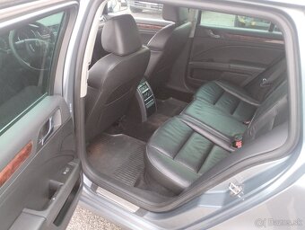 Škoda Superb Combi 2.0 TDI CR 170k Elegance DSG - 11