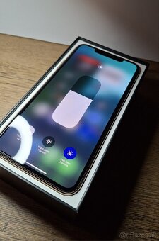 IPhone 11 Pro Max 64GB Zlatý-BAT.100% ZADARMO SLÚCHADLÁ - 11