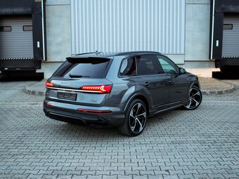 Audi Q7 50TDI Quattro S-Line - 11