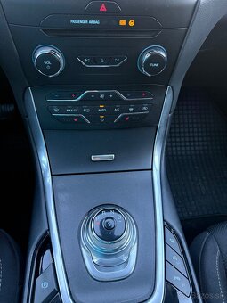Ford S-Max 2.0 TDCi EcoBlue 150 Titanium A/T - 11