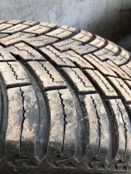 Audi elektróny R17 - 11