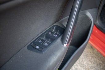 Volkswagen Golf Variant (aj na splátky) - 11