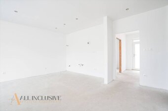 ALL INCLUSIVE l NA PREDAJ 4 IZBOVÉ DVOJDOMY, LEN 20 MIN OD Š - 11