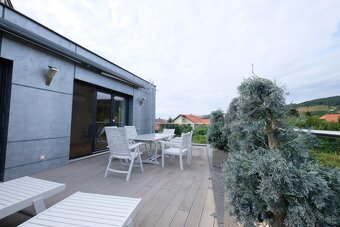 Luxusný 5i RD, 260m,2x PARKING, unikátny výhľad, Pezinská ul - 11