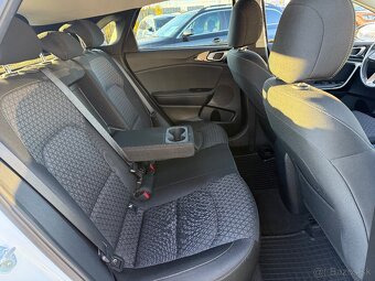 Kia Ceed 1.5 T-GDi Gold, 118 kW, v ZARUKE, TOP stav - 11