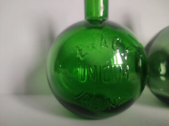 Staré zelené fľaše. - 11