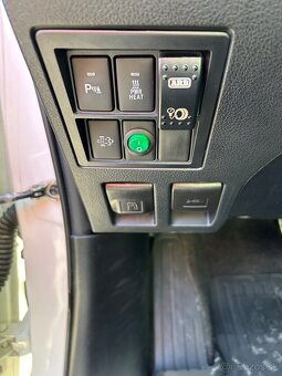 Toyota Hilux 2.8-150kW-automat - 11