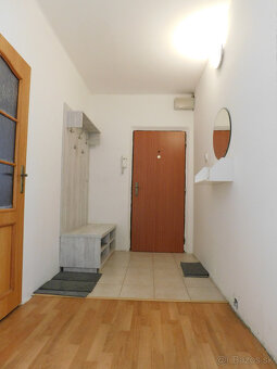 Na predaj 3 izbový byt s komorou 74 m2 v centre mesta Senica - 11