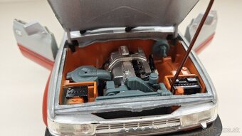 1:18 TOYOTA LAND CRUISER - 11