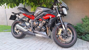 Triumph Street Triple 675 R - 11