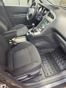 Peugeot 5008 1.6 hdi - 11