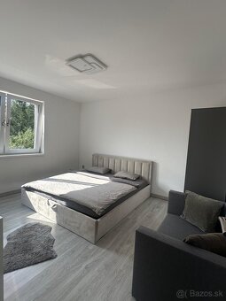 Prenájom moderného 5-izbového domu - Dubnica nad Váhom - 11