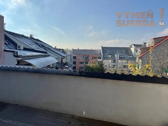 VYMEŇ SUSEDA – VÝNIMOČNÝ 2 IZB. ZARIADENÝ BYT S DVOMA TERAS - 11