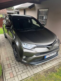 Toyota RAV4 - 11