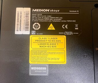 Medion / Intel N2830 / 8GB RAM / 120GB SSD / 15.6" - 11