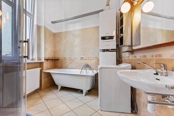 Výnimočný, priestranný 3 izbový byt pri Prezidentskom paláci - 11